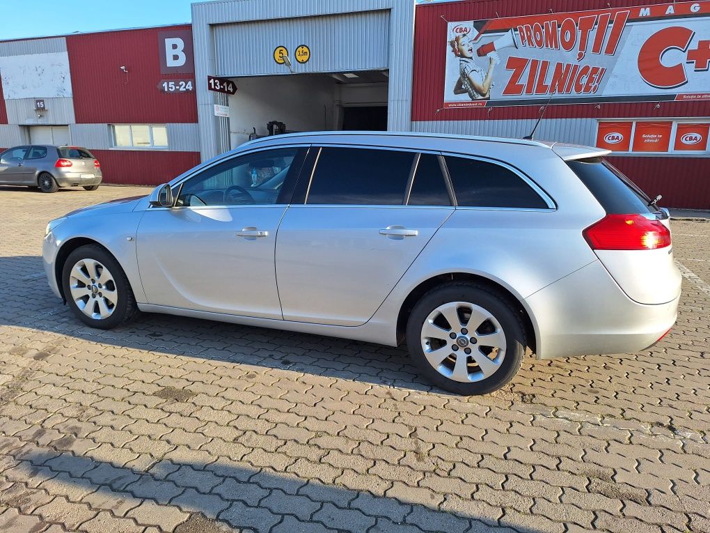 De vanzare Opel insignia