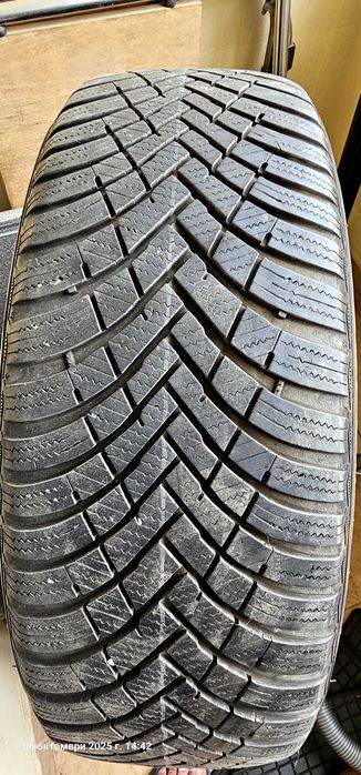 Гуми Hankook 215 55 17
