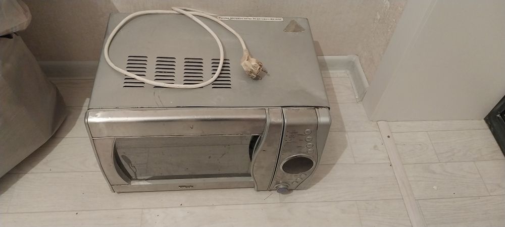 Микроволновка рабочая б/у продам!