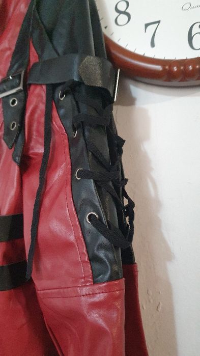 Куртка  модная  ,