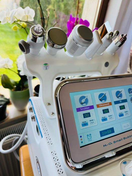 NOU!Combina Cosmetica  6 in 1 Hidrafacial Hidrodermabraziune