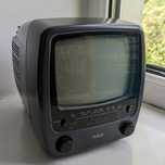 Винтажный чёрно-белый телевизор RCA 5" Portable Black & White CRT TV
