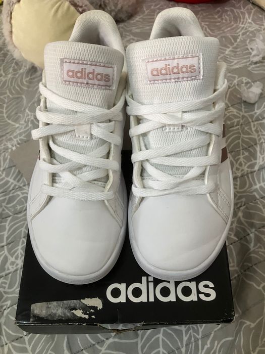 Adidas copii nr 32 33 unisex