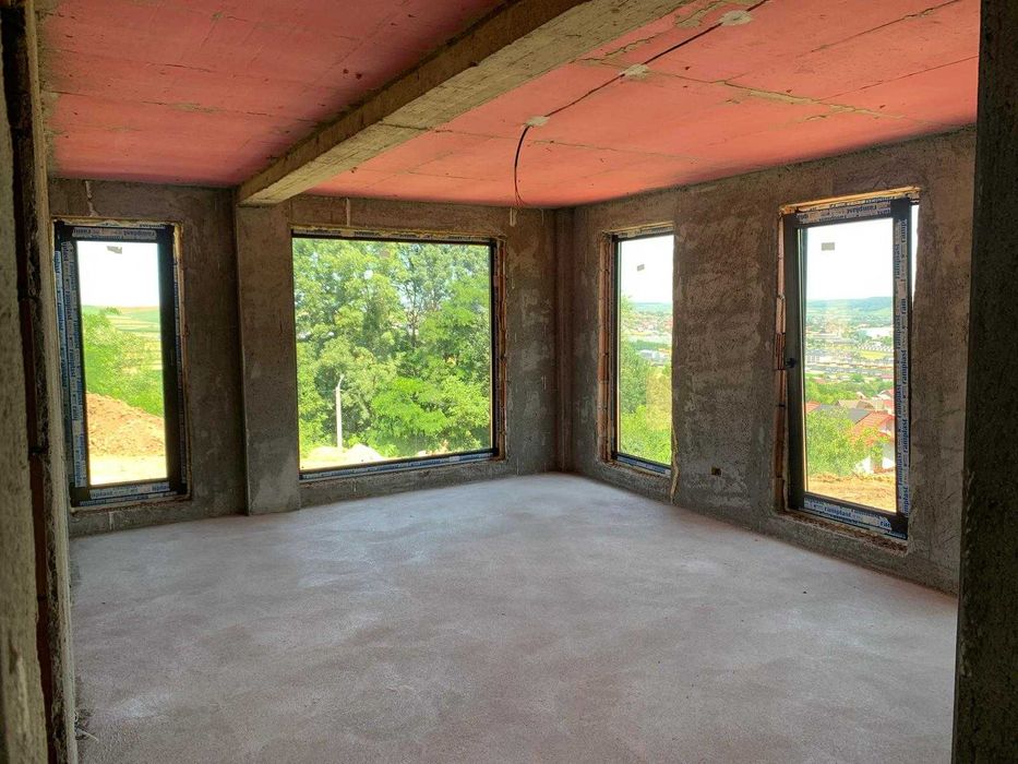 2 Case de vânzare Sfântul Ilie Suceava