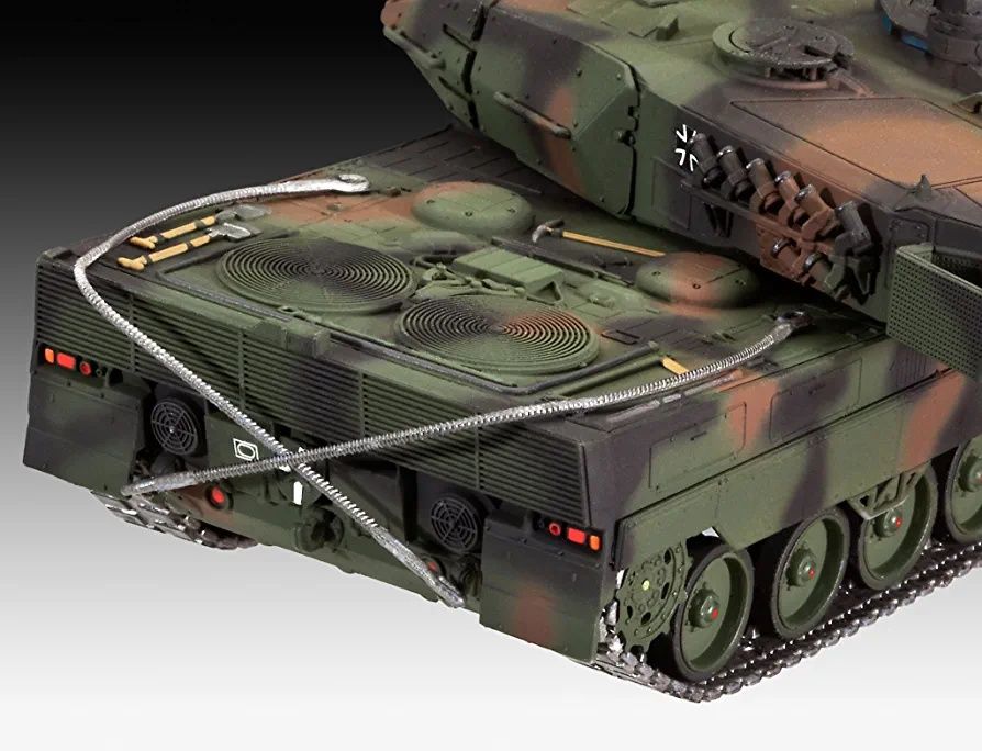 Revell of Germany Leopard 2 A6M Plastic Model Kit