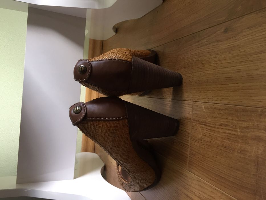 Vand pantofi Calvin Klein, originali, 160 lei