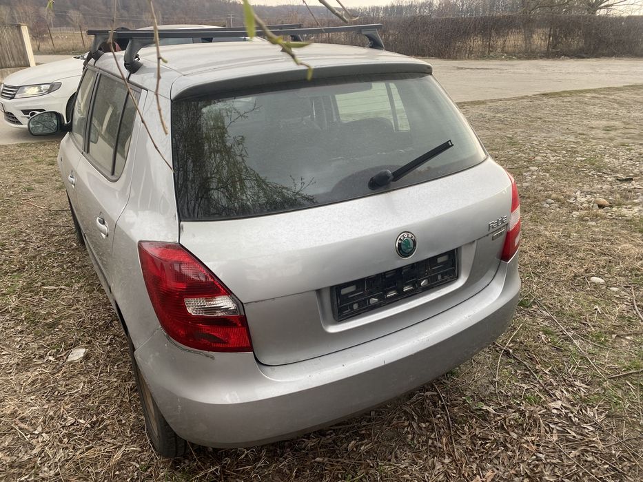 Dezmembrez Skoda Fabia 1.2 TSI 2013 cod Motor CBZA, cod culoarea LA7W