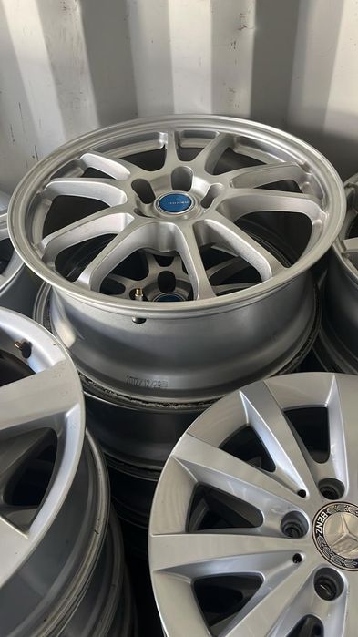 Продам диски R18