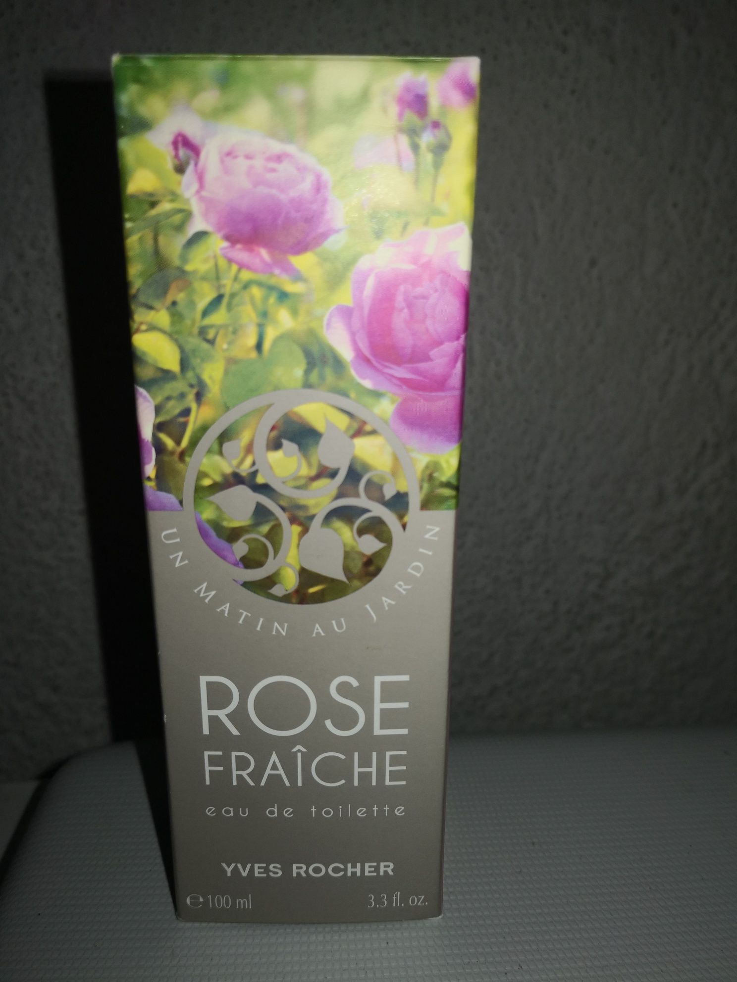 Rose Frauche тоалетна вода на yves rocher. Ново