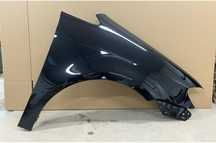 Aripa dreapta fata NOUA vopsita negru LC9X VW Touran 2007 - 2011