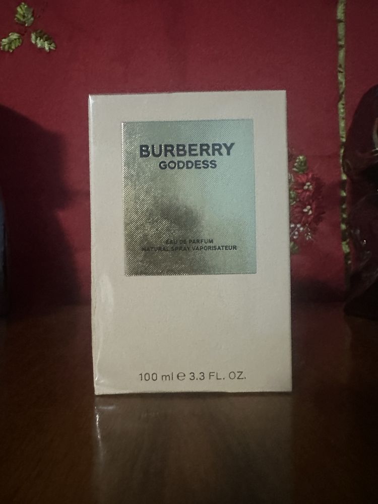 Parfum Burberry Goddess SIGILAT 100ml apa de parfum edp