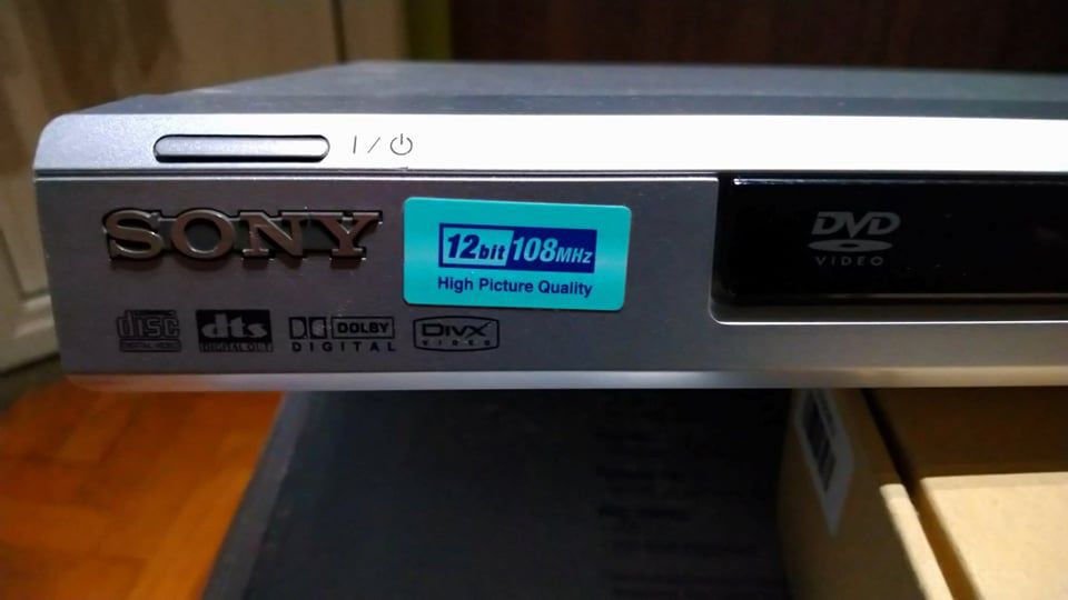 Продавам Sony DVP-NS33 DVDCD