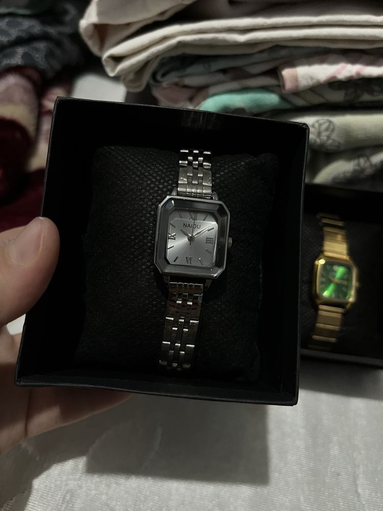 Продам новые часы