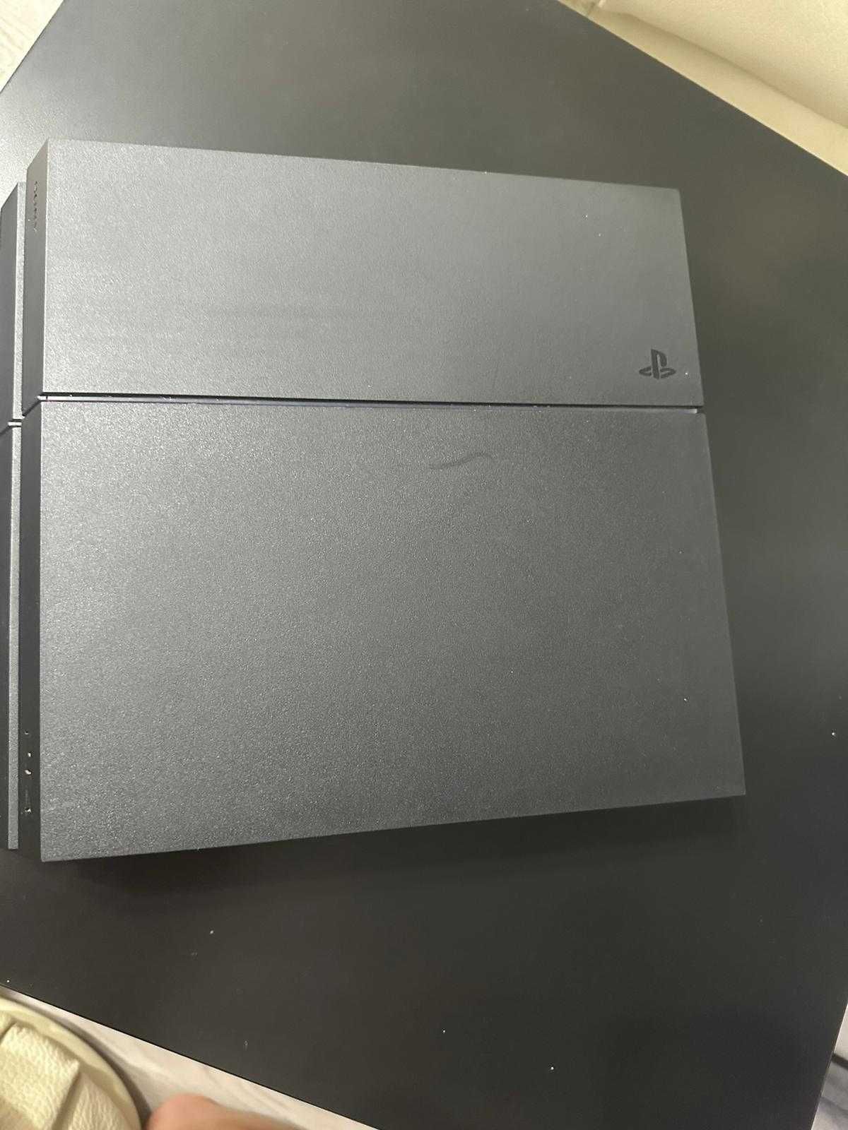 PlayStation 4 de vanzare