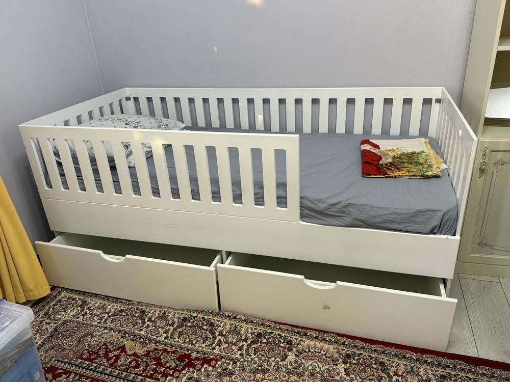 Продам детскую кровать, поместиться и взрослый