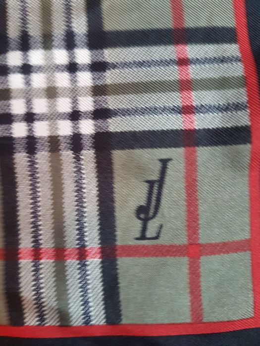 Копринени фишу на известен бранд Jammers & Leufgen