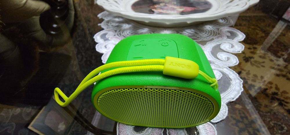 Колонка музыкальная Sony оригинал пользована мало