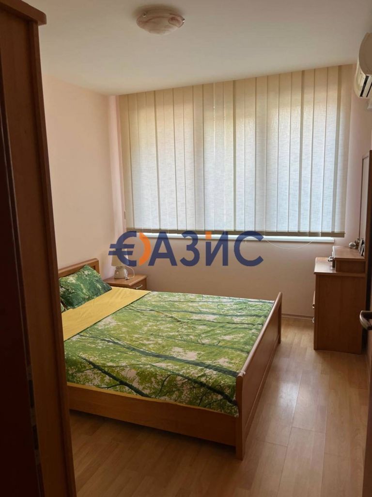 Продава се Двустаен апартамент в к.к. Елените - 77 кв.м за 923 €/кв.м - Снимка #11