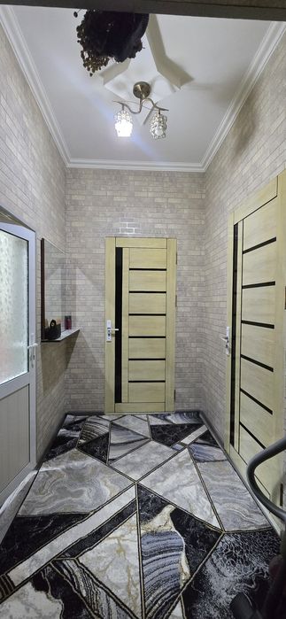 Продаётся 1 комнатная 5 этаж Мансарда Поворот 40кв.м