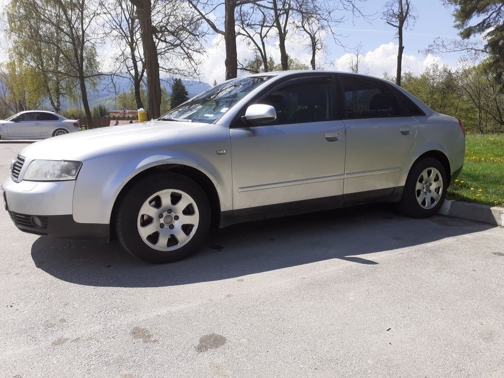 Ауди А4 1.9 tdi.