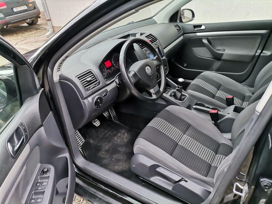 Volkswagen Golf 5 United V 1.4 benzina euro 4 an 2008 Navigație A/C