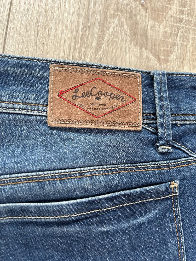 Къси нанталони Lee Cooper и Sisley