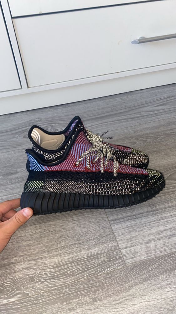 yezzy 350 yecheil reflective
