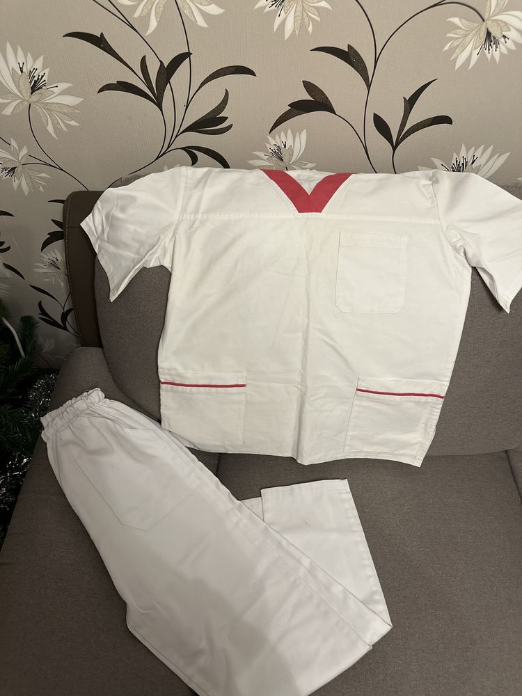 Costume medicale diverse marimi