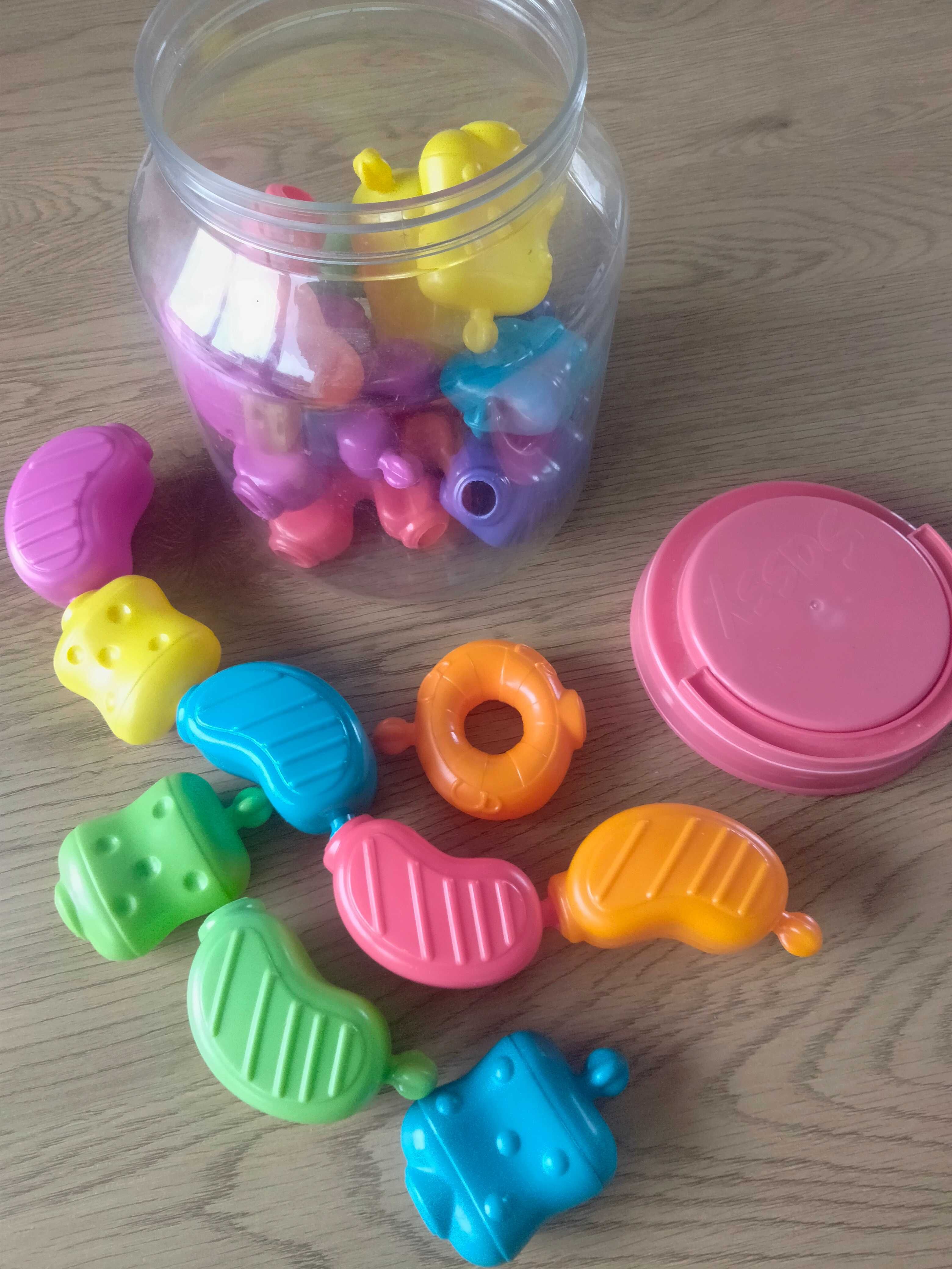 Образователна играчка за нанизване SASSY