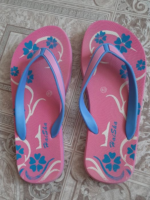 Сланцы  женские ^