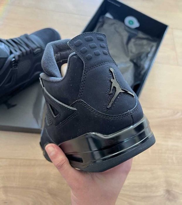 Jordan 4 Black Cat