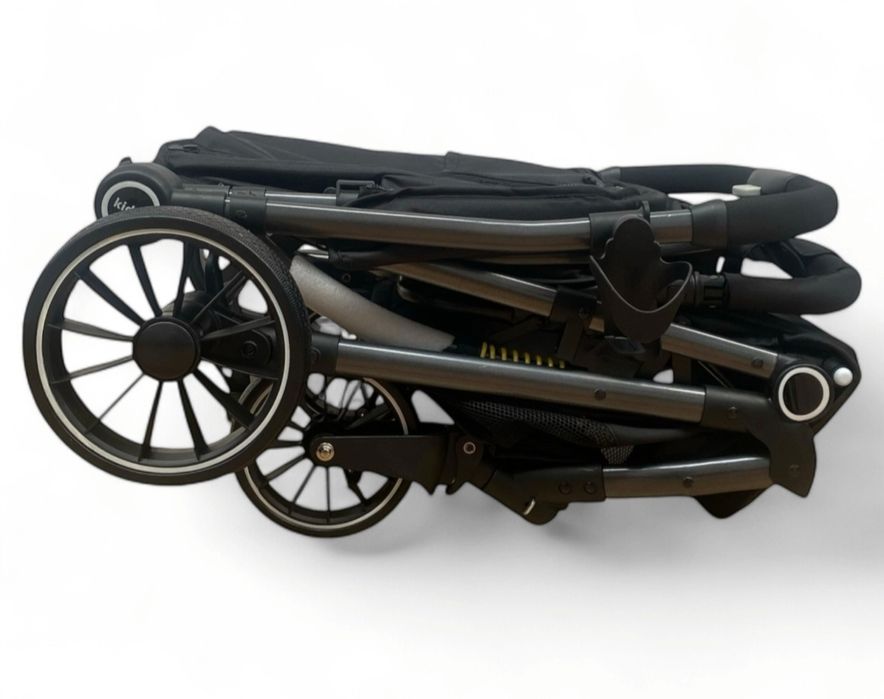 Cărucior sport cu maner reversibil tip troller Kidillo Carriage Black