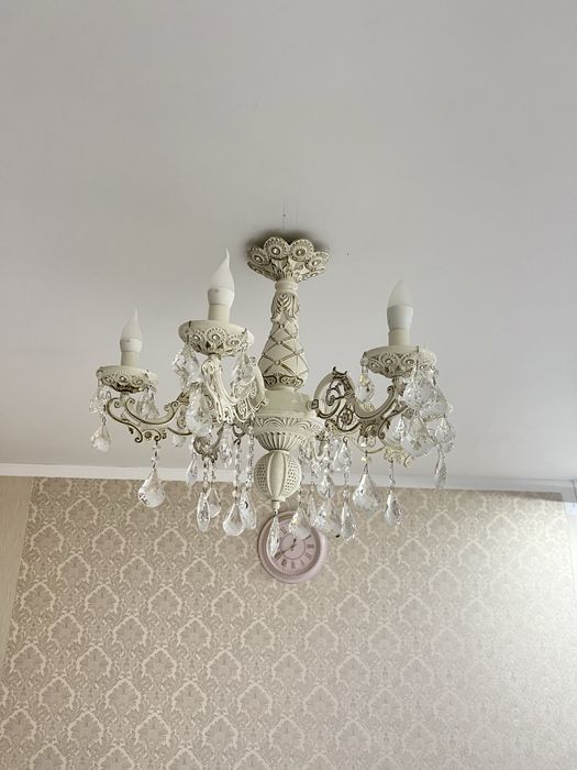 Люстра. Продается