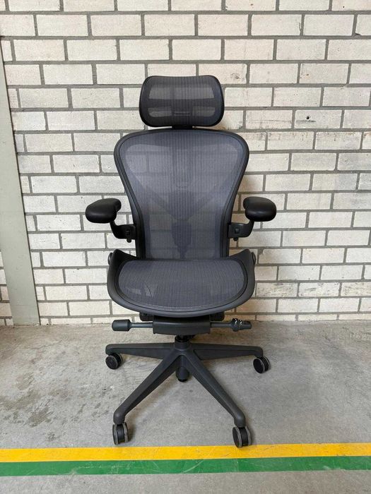 Showroommodel Herman Miller Aeron Remastered Graphite (Atlas Headrest)
