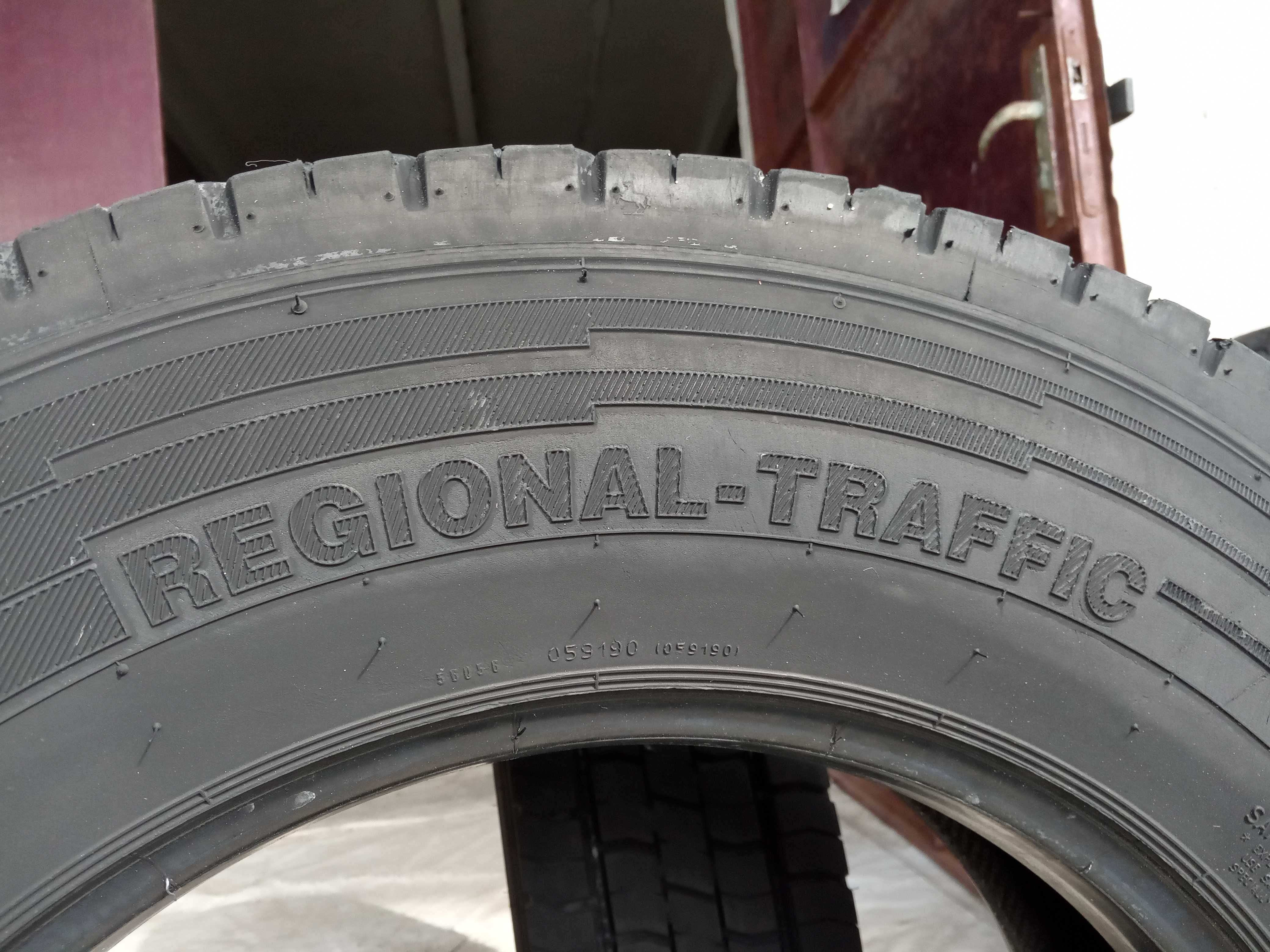 2 тежкотоварни гуми 215/75R17.5 Continental Regional LDR1+ 126/124M