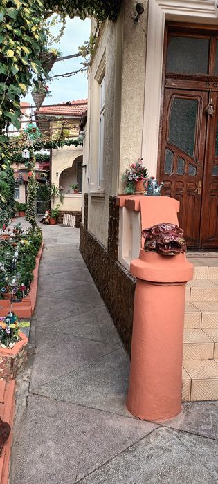 Închiriez casa zona centrala Constanța