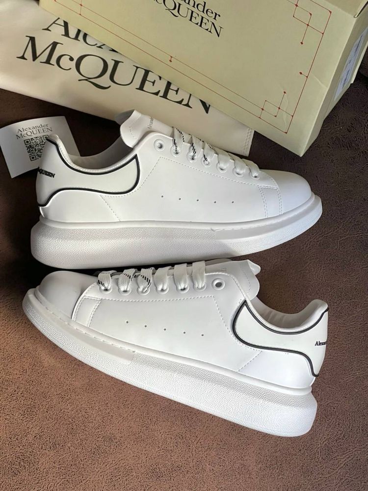 Adidasi Alexander Mcqueen Noi !!! Marimi 40//44 !!!