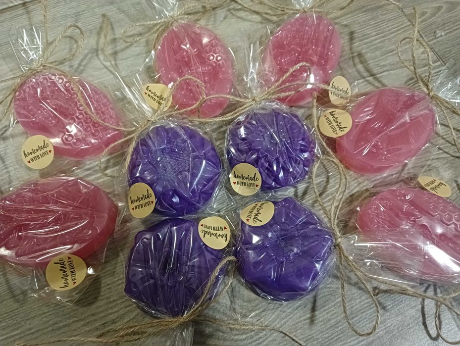 Ръчно изработени натурални сапуни