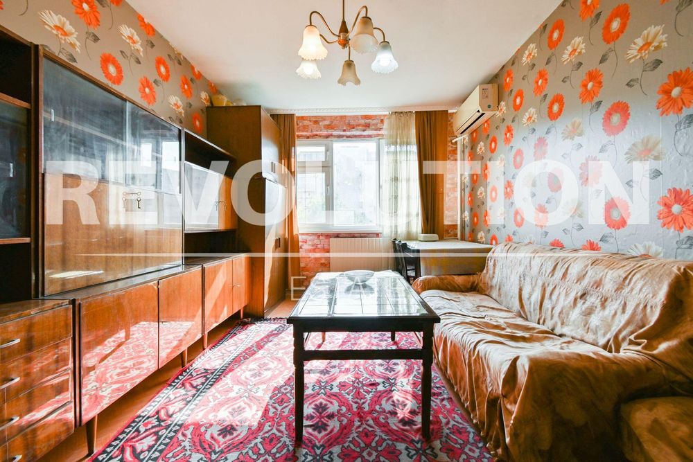 Тристаен апартамент в ж.к. Разсадника.