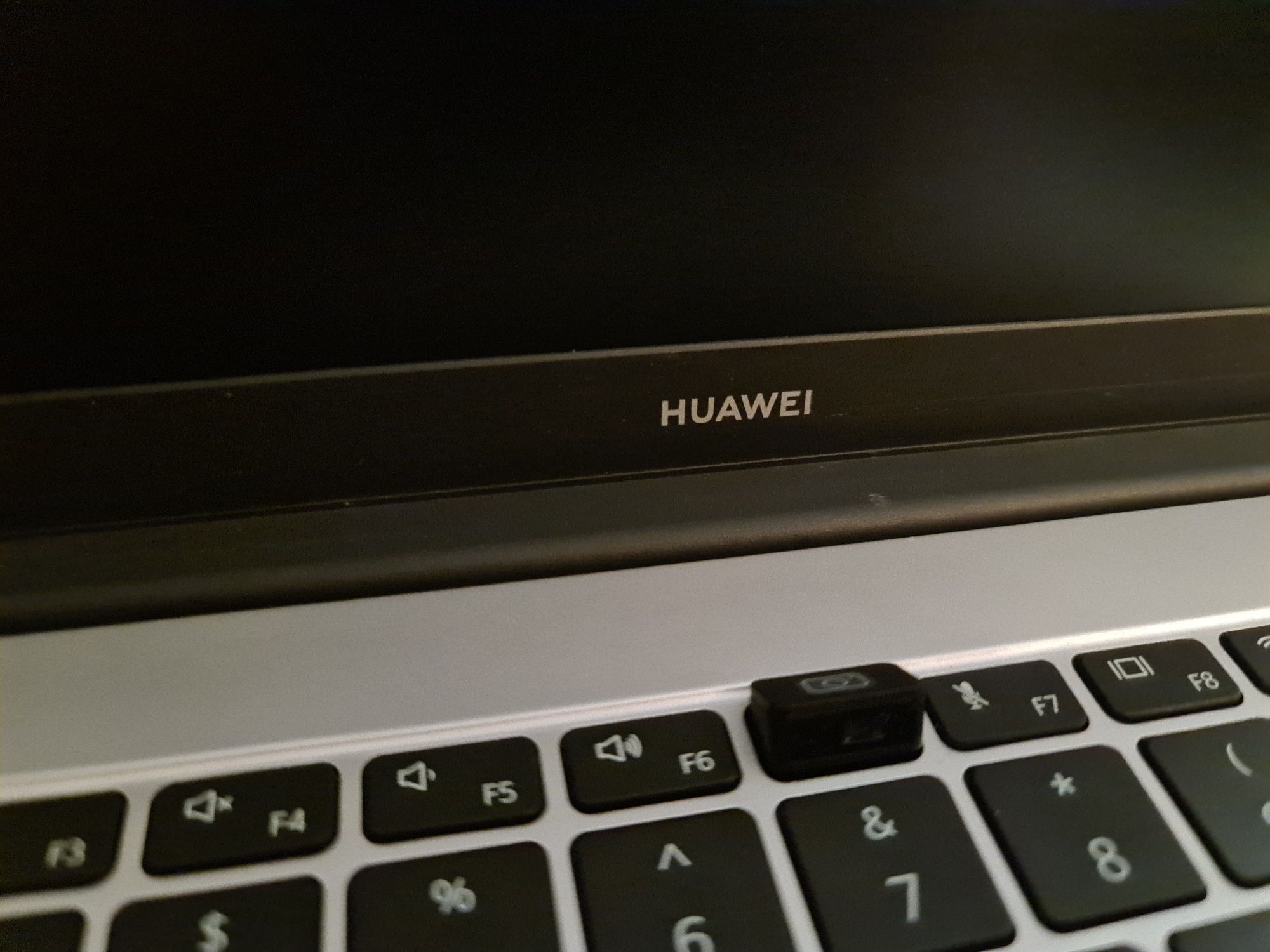 Лаптоп Huawei matebook d15 TA-2020