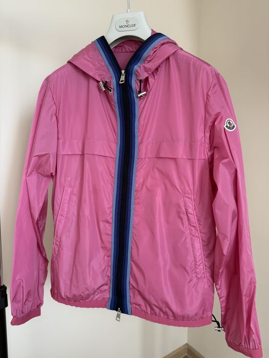 Яке ветровка Moncler