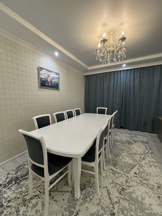 Продам стол