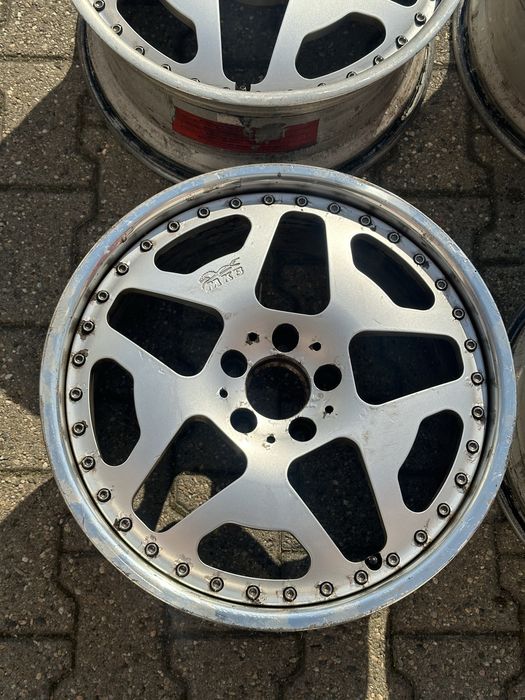 Oz Mkb 19” 8.5J 10J ET40 5x112