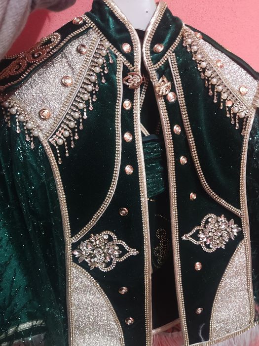 Дрехи за сюнет то Плевен