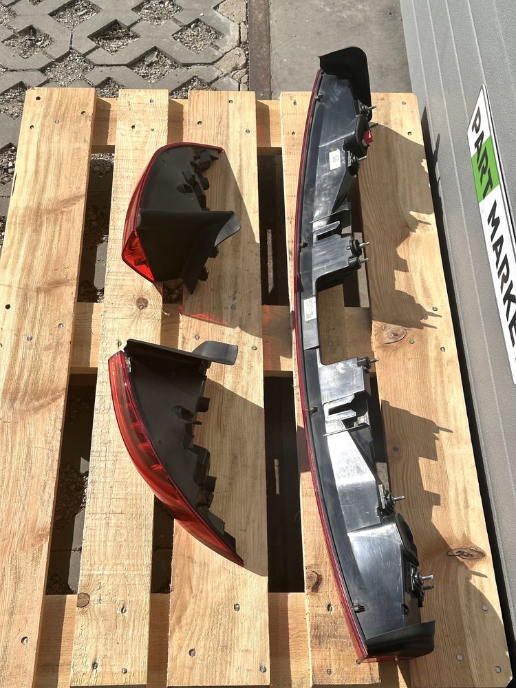 Стопове AUDI A7 C8 Динамични Комплект 4K8945095B 4K8945096B 4K8945070B