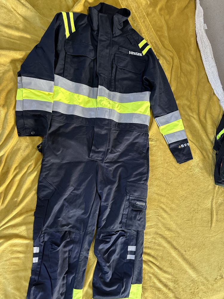 Fristads Costum de pompieri profesional cu protectie