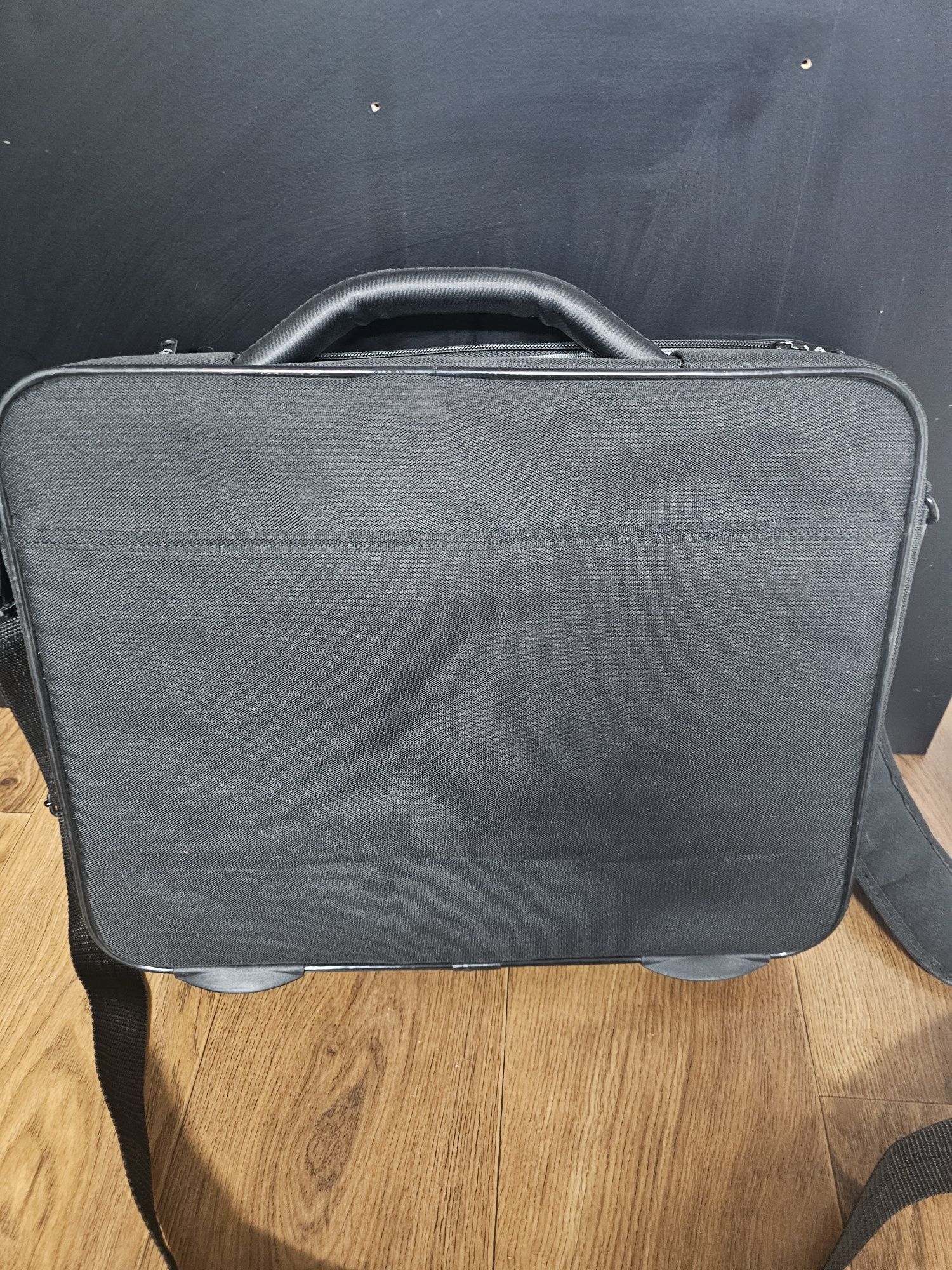 Чанти и раници на Samsonite