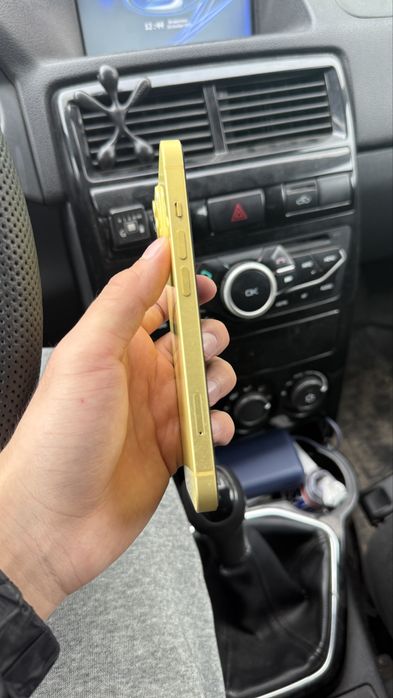 Айфон 14 в идеальном состоянии