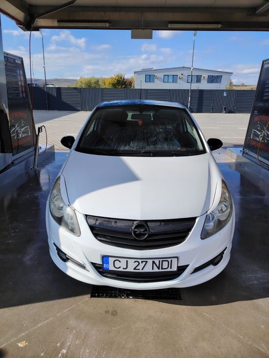 De vânzare Opel Corsa D 1.4 benzină Limited Edition