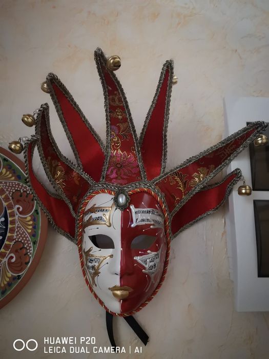 Продам маску карнавальную